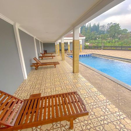 Villa Andalus 3 Puncak Eksteriør bilde