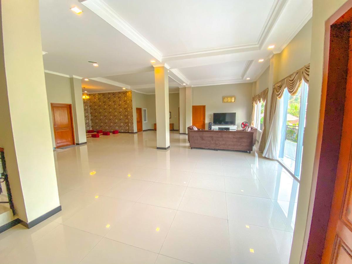 Villa Andalus 3 Puncak Eksteriør bilde
