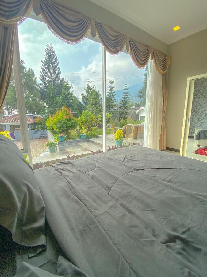 Villa Andalus 3 Puncak Eksteriør bilde