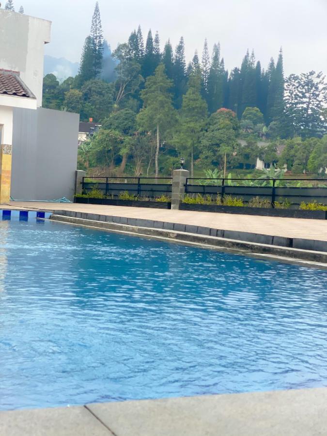 Villa Andalus 3 Puncak Eksteriør bilde